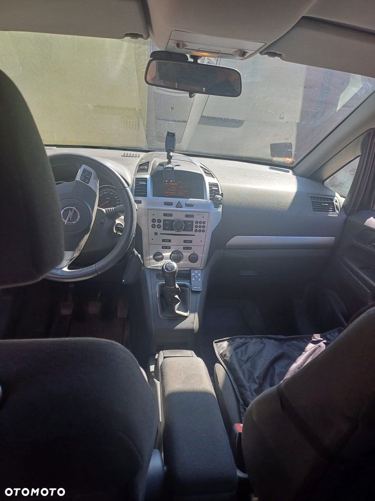 Opel Zafira 1.6 Enjoy - 9