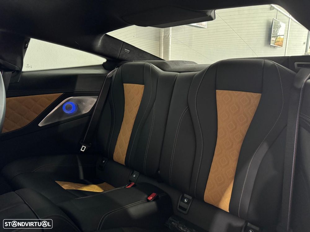 BMW M8 Standard - 13