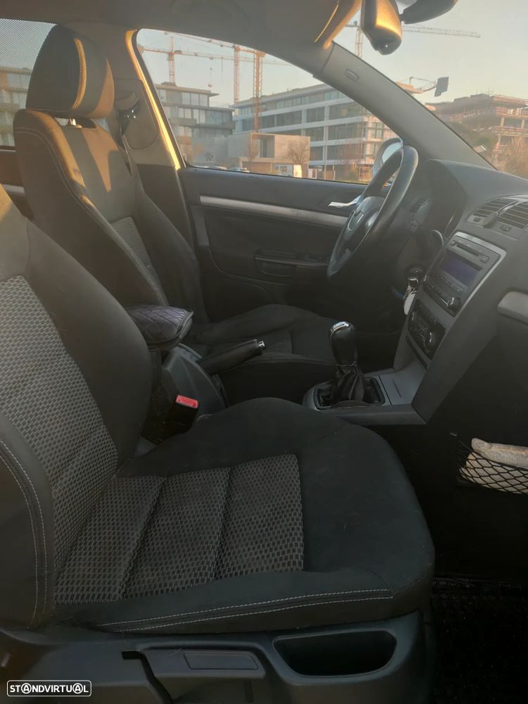 Skoda Octavia Break 1.9 TDi Sportline - 14