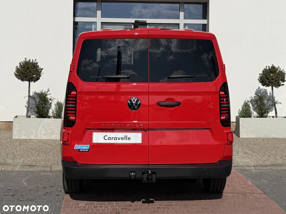 Volkswagen Caravelle - 8