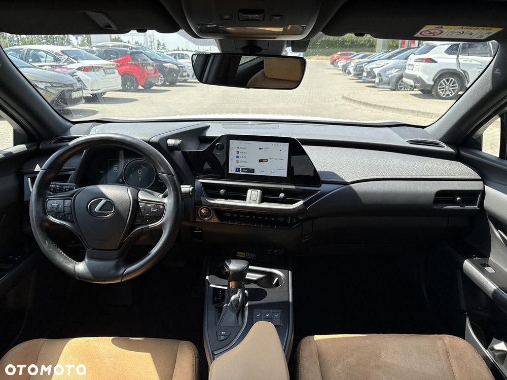 Lexus UX 250h GPF Business 2WD - 20