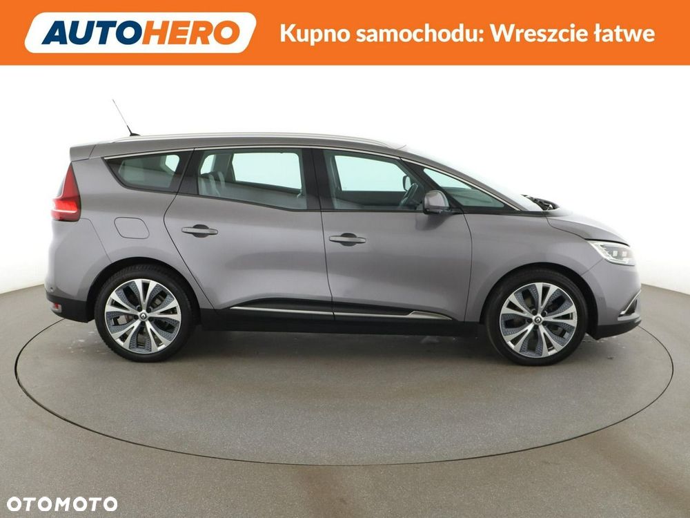 Renault Grand Scenic - 10