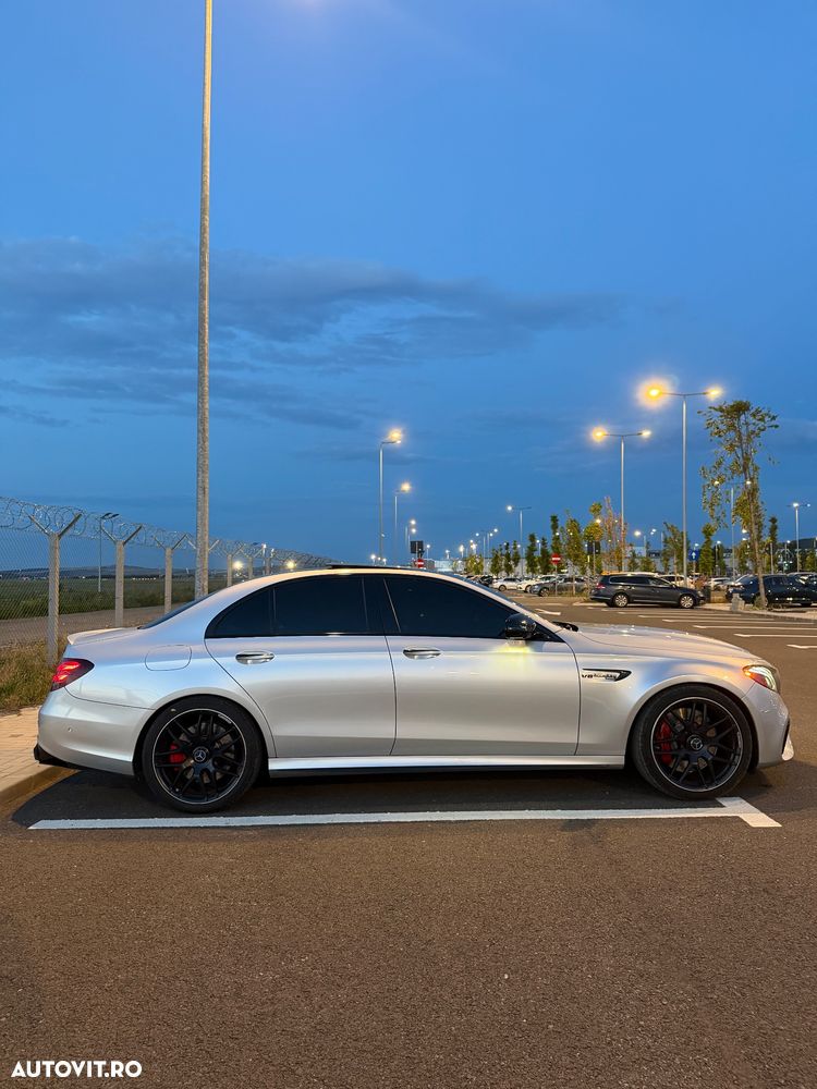Mercedes-Benz E AMG 63 S 4MATIC+ AMG Speedshift MCT-9G - 4