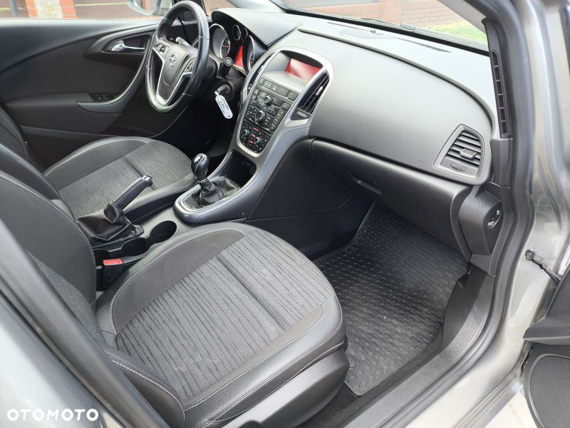 Opel Astra 1.4 T Executive - 7