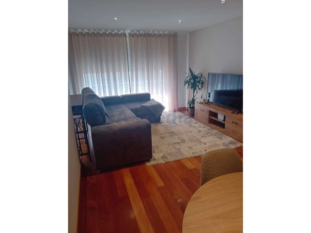 Apartamento T1 - p/ arrendar - Leça da Palmeira - Grande imagem: 4/19
