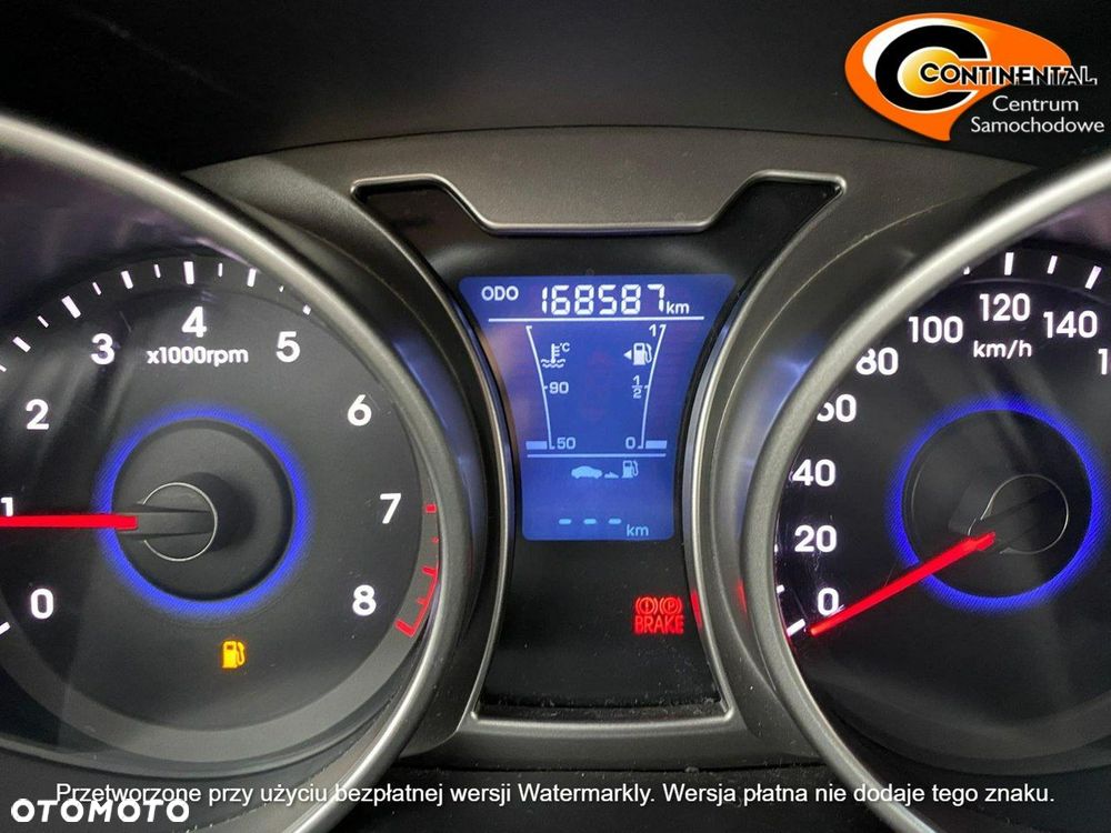 Hyundai Veloster - 9