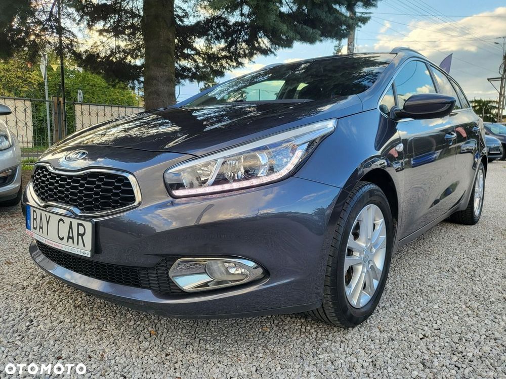 Kia Ceed - 4