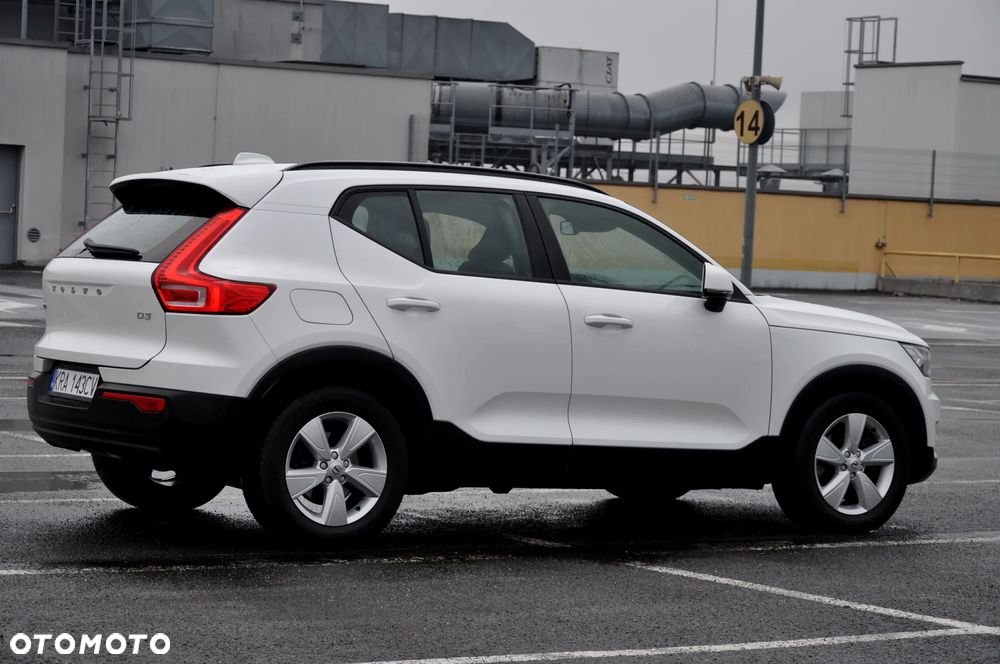 Volvo XC 40 D3 AWD - 8