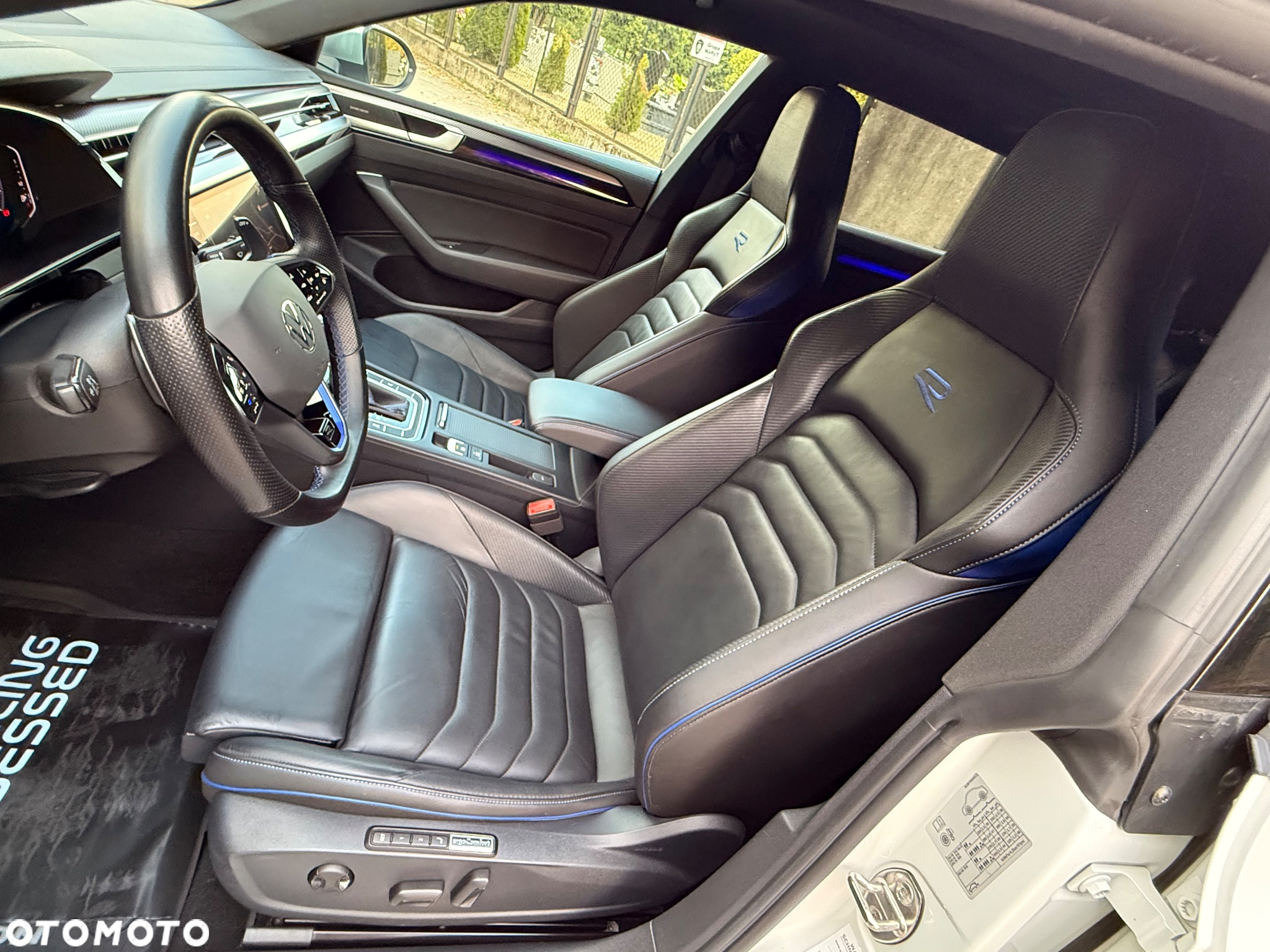 Volkswagen Arteon 2.0 TSI 4Motion R DSG - 24