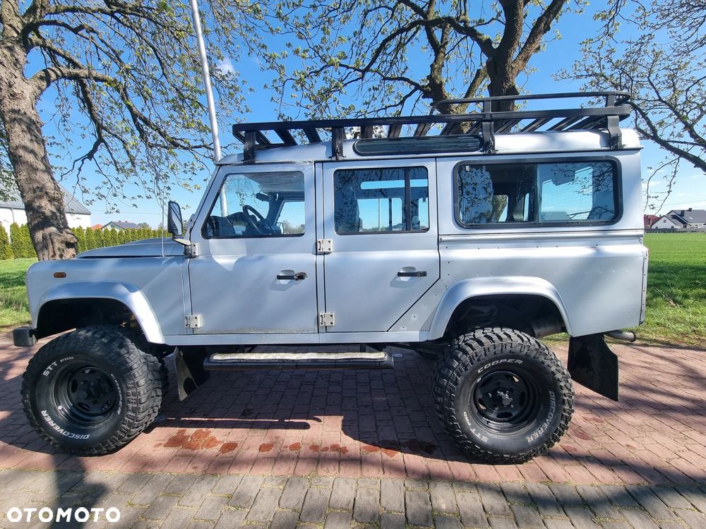 Land Rover Defender 2.4 TD4 SE - 4
