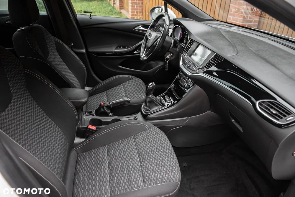 Opel Astra 1.4 Turbo Sports Tourer Innovation - 30