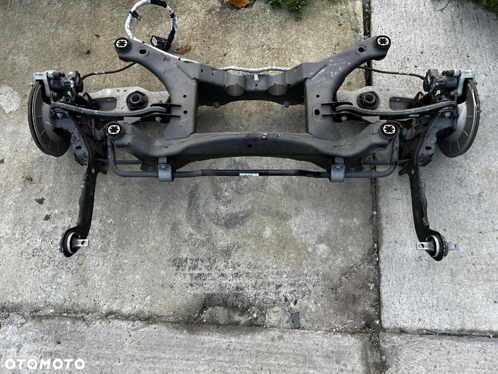 SANKI WÓZEK BELKA WAHACZE ZAWIESZENIE TYŁ FORD ESCAPE MK4 FWD 1.5 EB - 1