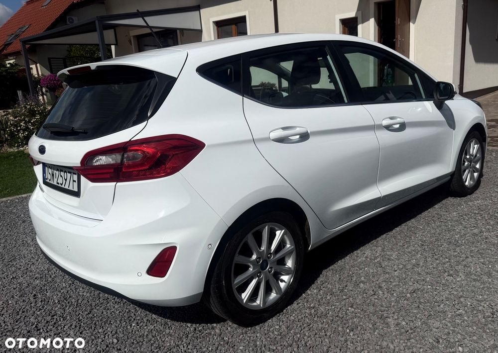Ford Fiesta 1.0 EcoBoost S&S TITANIUM - 5