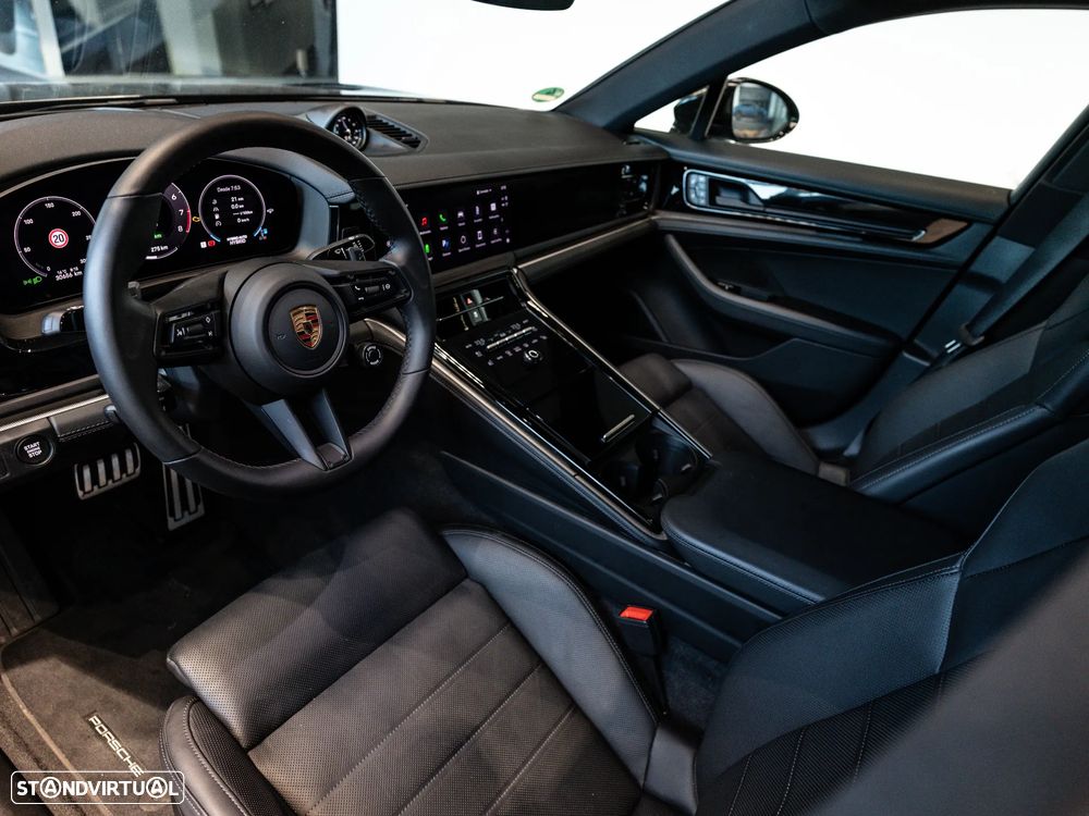 Porsche Panamera 4 E-Hybrid - 23