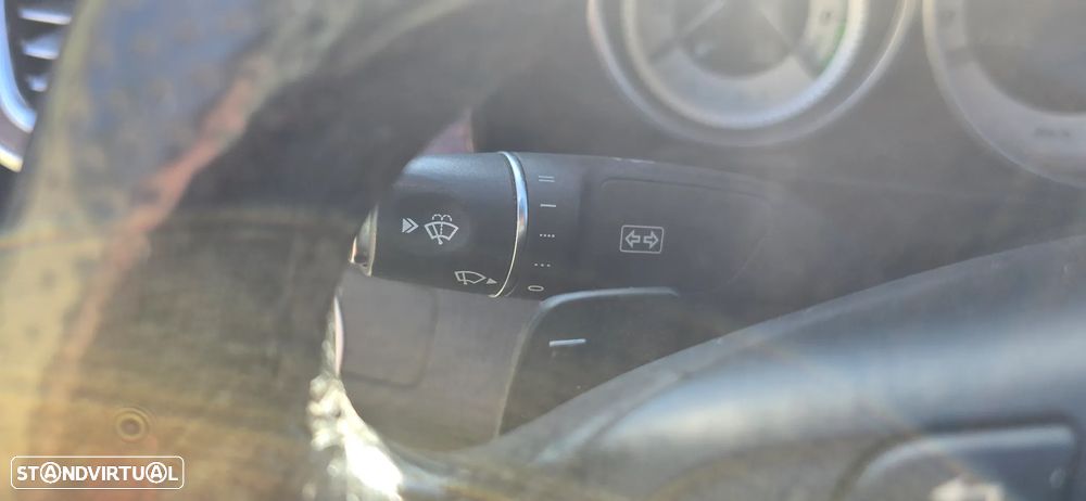 Mercedes-Benz E 300 BLUETEC Hybrid Avantgarde - 17