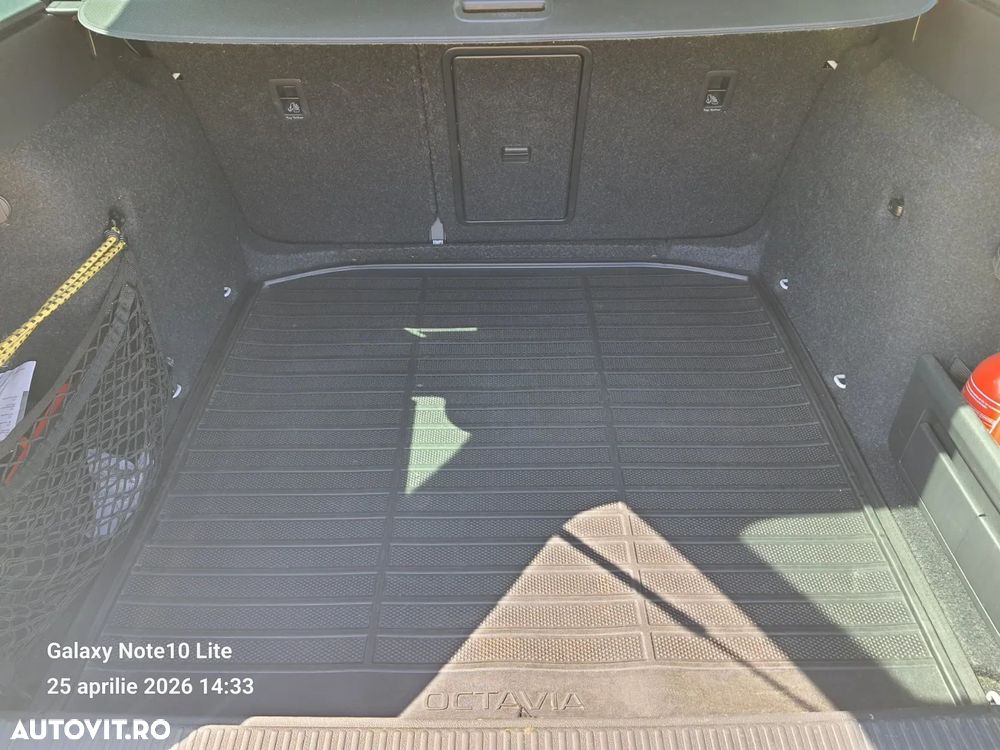 Skoda Octavia 2.0 TDI Style - 10