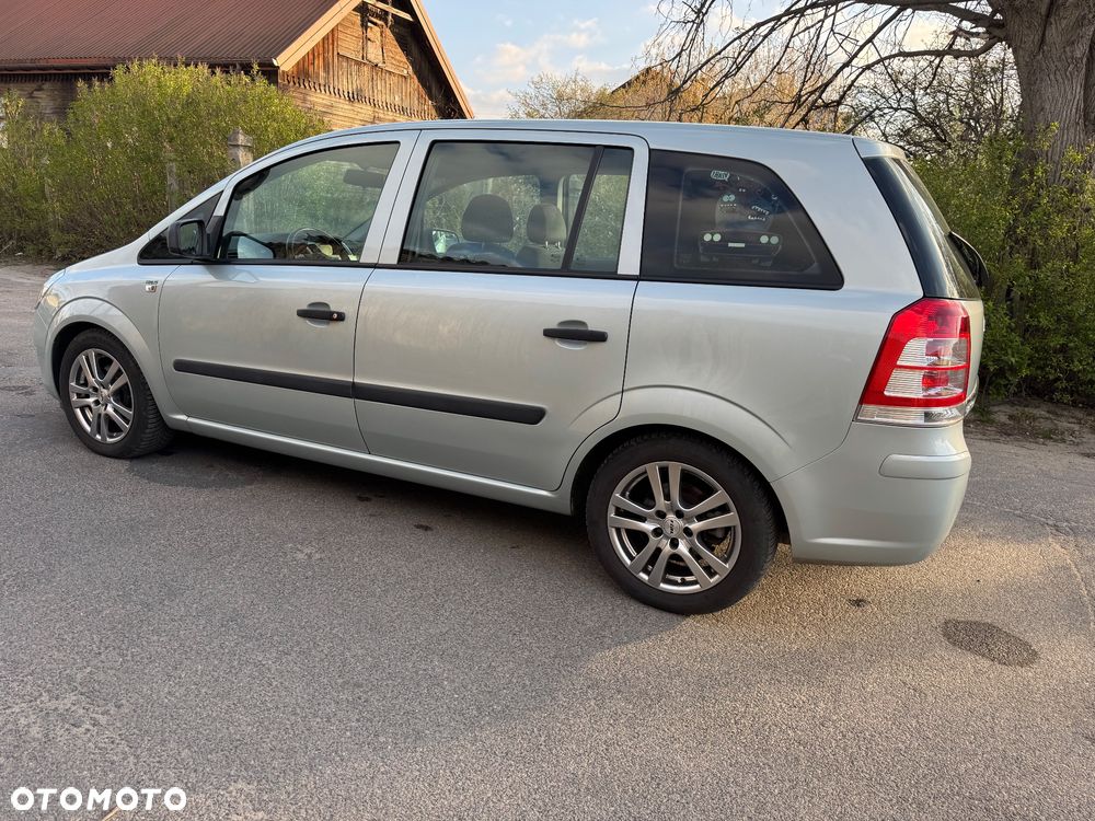 Opel Zafira 1.6 Enjoy - 9
