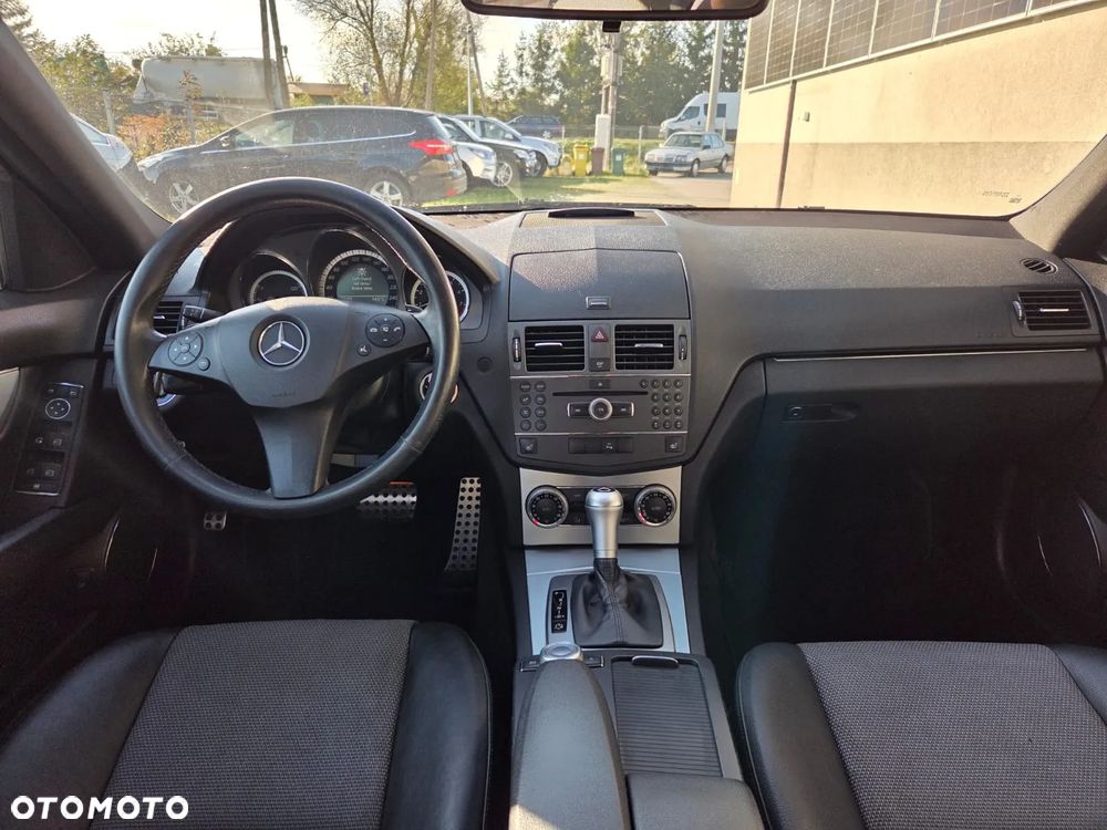Mercedes-Benz Klasa C 200 CGI Automatik BlueEFFICIENCY - 8