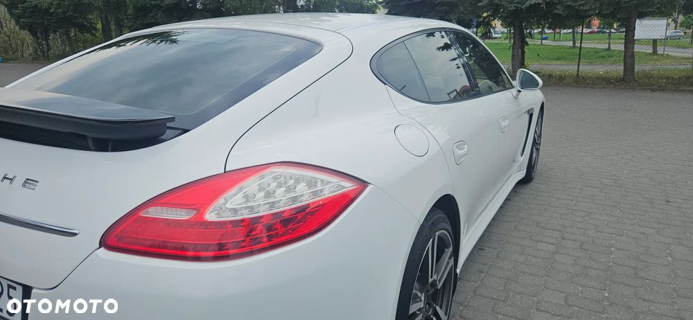 Porsche Panamera Diesel Platinum Edition - 18