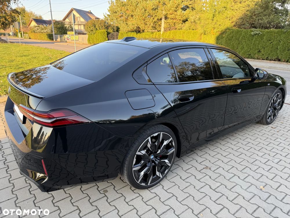 BMW Seria 5 520d xDrive mHEV M Sport - 4