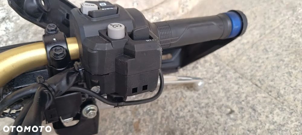 HONDA CRF 1100 AFRICA KIEROWNICA PRZEŁĄCZNIK POMPKA HAMULCA SPRZĘGŁA CHŁODNICA - 12