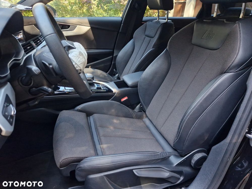 Audi A4 Limousine 35 TFSI mHEV S Line S tronic - 13