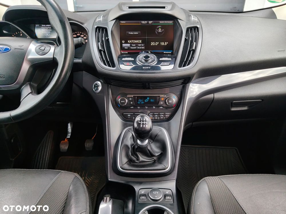 Ford Kuga 2.0 TDCi FWD Titanium - 29