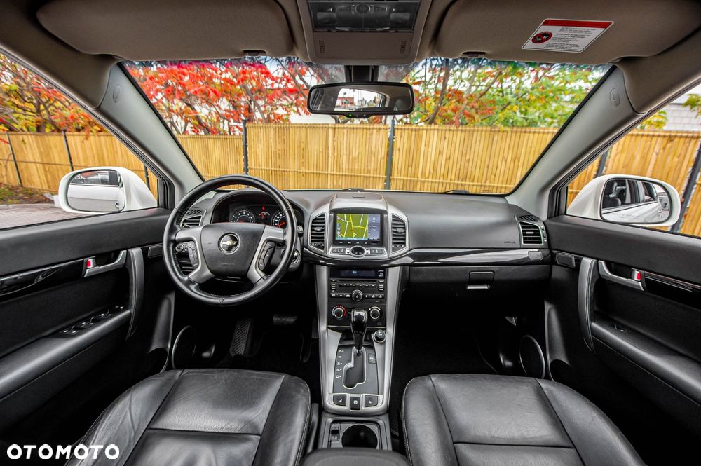 Chevrolet Captiva 3.0 V6 LTZ - 34