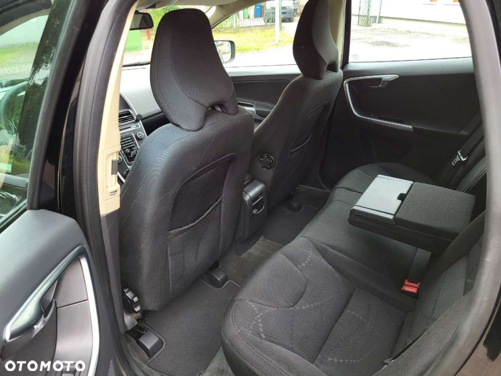 Volvo XC 60 - 30