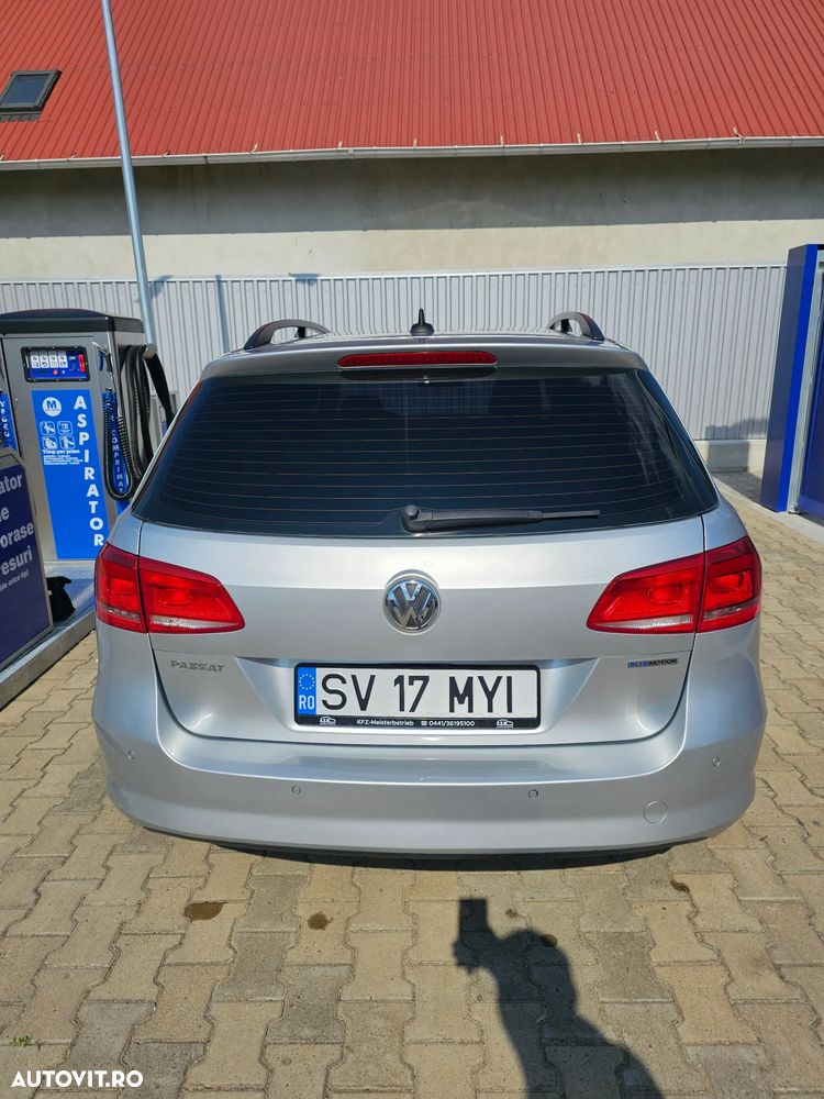 Volkswagen Passat - 4