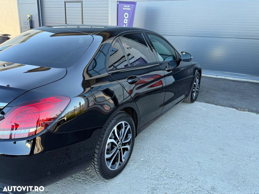 Mercedes-Benz C 180 9G-TRONIC Exclusive - 15