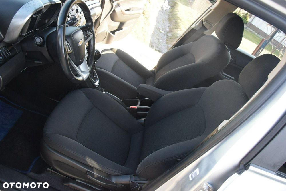 Chevrolet Orlando - 11
