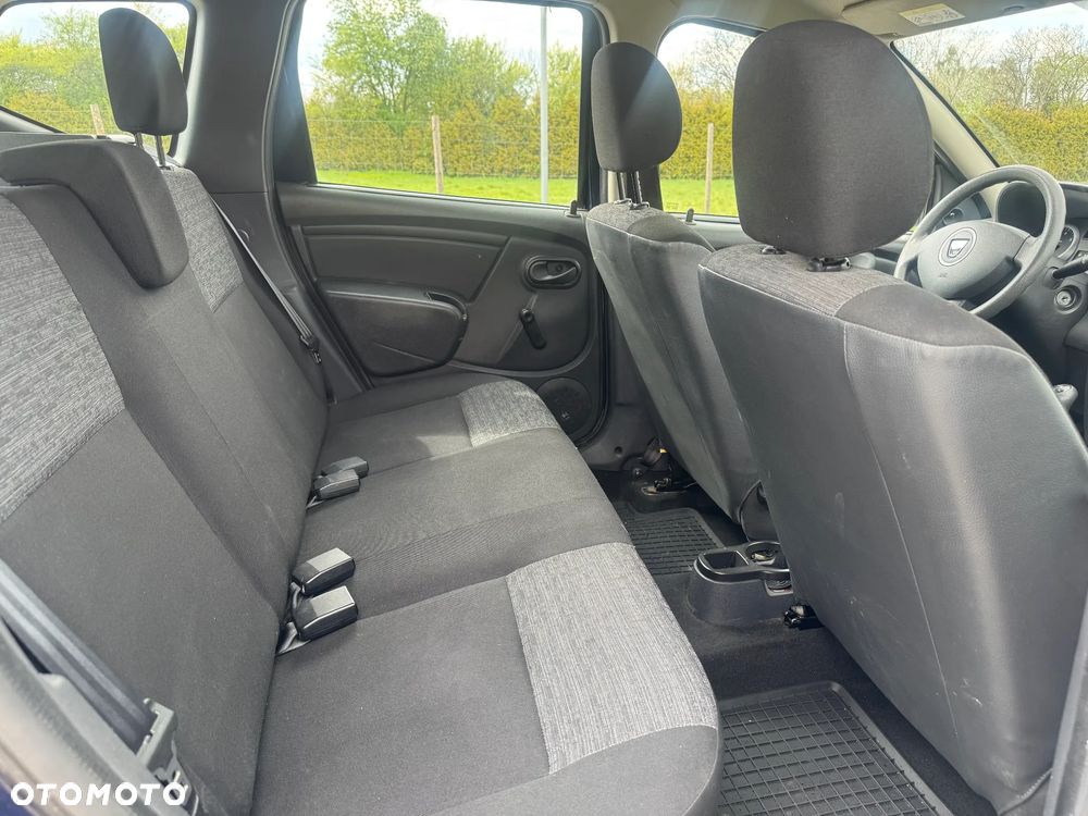 Dacia Duster 1.6 - 19
