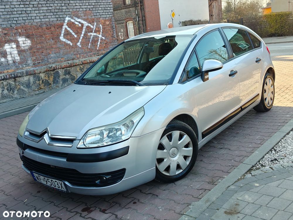 Citroën C4 1.4 16V Impress - 33