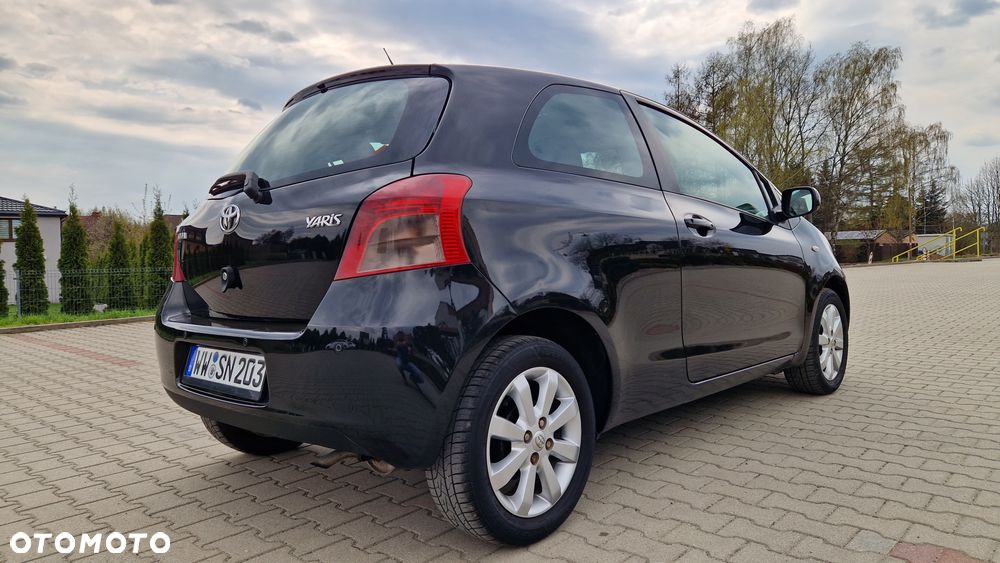 Toyota Yaris 1.0 VVT-i Luna - 10