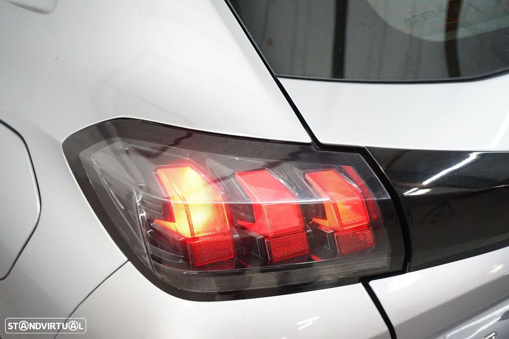 Peugeot 208 1.2 PureTech Active - 13
