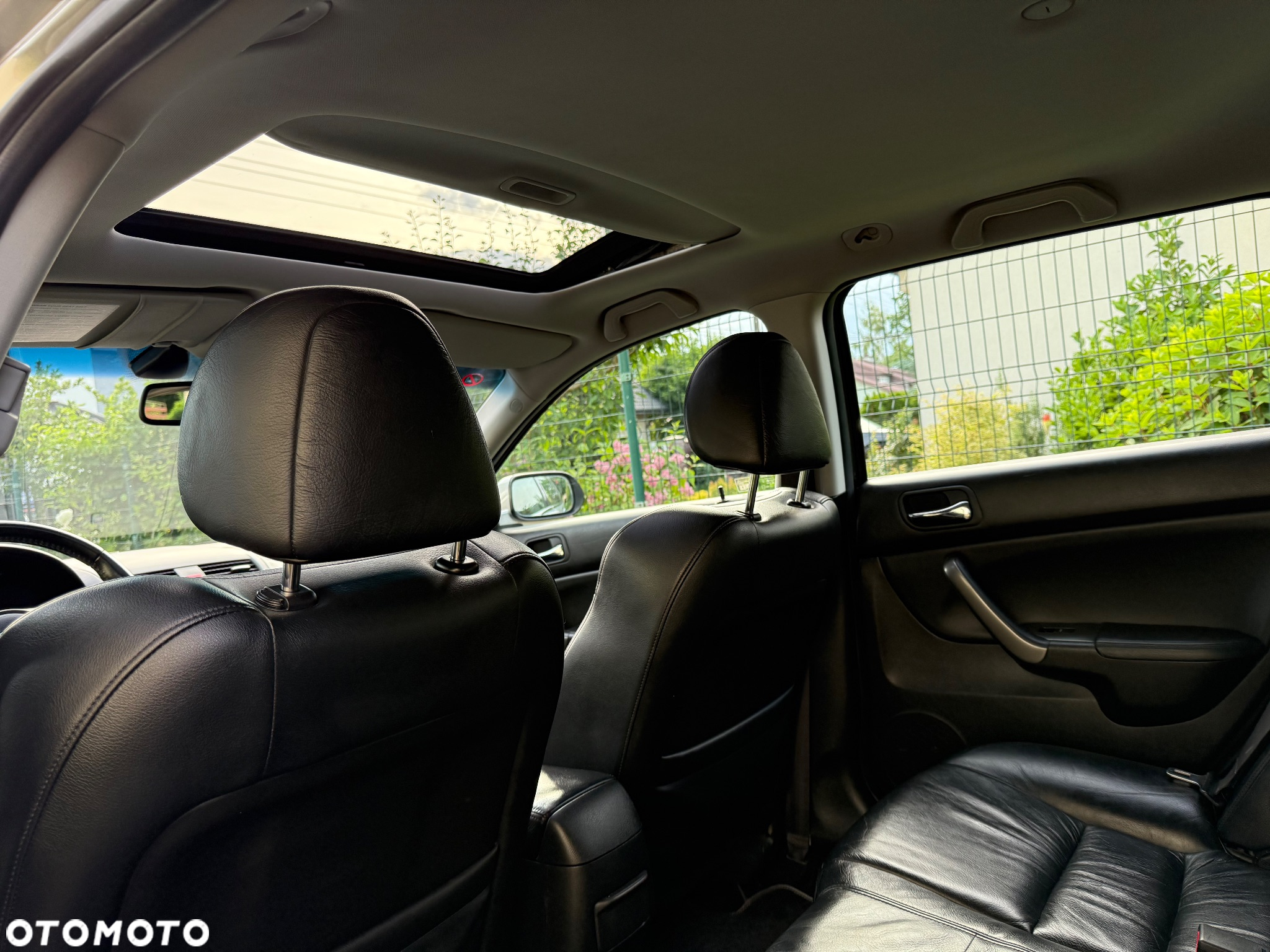 Honda Accord Tourer 2.4 i Automatik Executive - 9