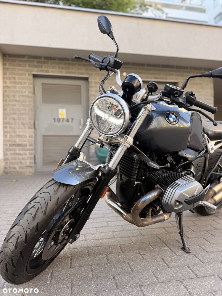 BMW R - 15
