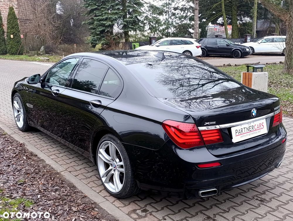 BMW Seria 7 750d xDrive Blue Performance Edition Exclusive - 7