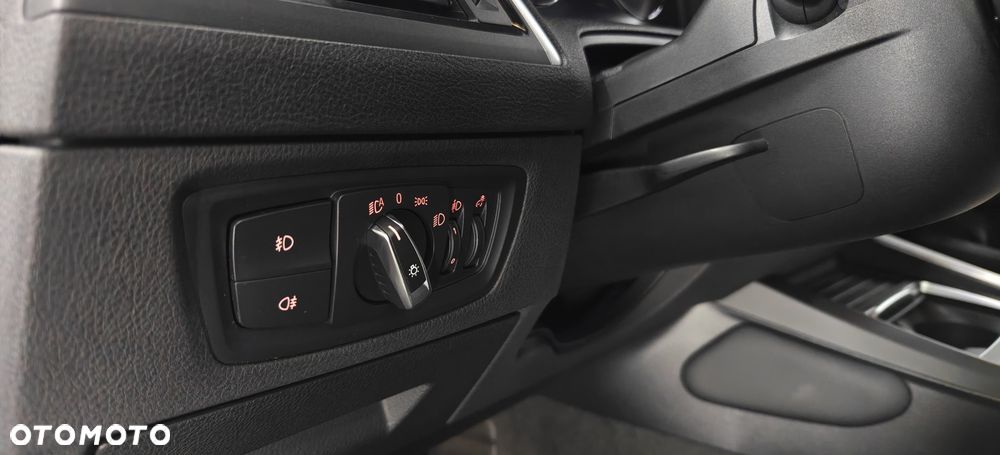 BMW Seria 1 - 19