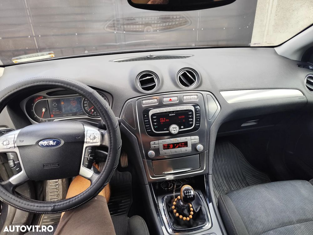 Ford Mondeo 2.0 TDCI Titanium - 16