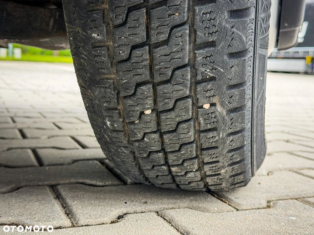 Iveco Daily 35C16H Kontener + Winda - 23