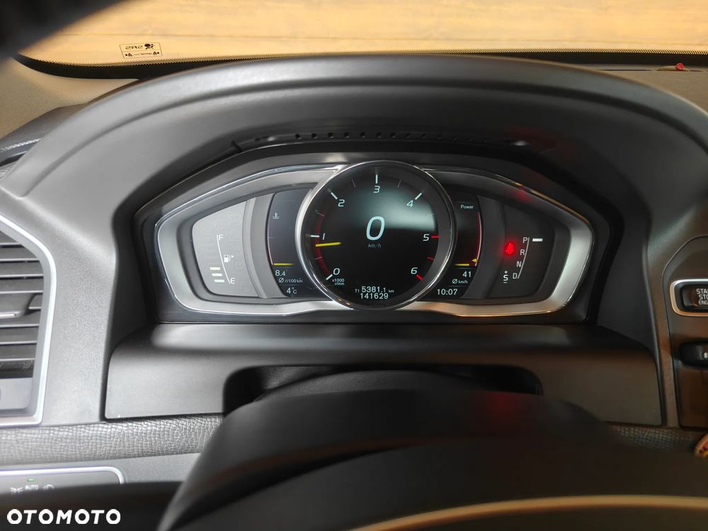 Volvo XC 60 D4 AWD Summum - 8