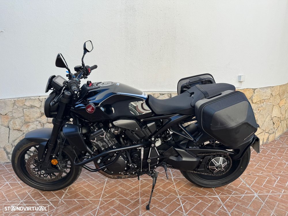 Honda CB 1000R Black Edition - 11