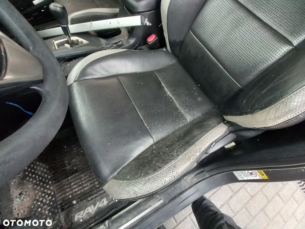 TOYOTA RAV4 IV FOTELE KANAPA KOMPLET SKÓRA - 3
