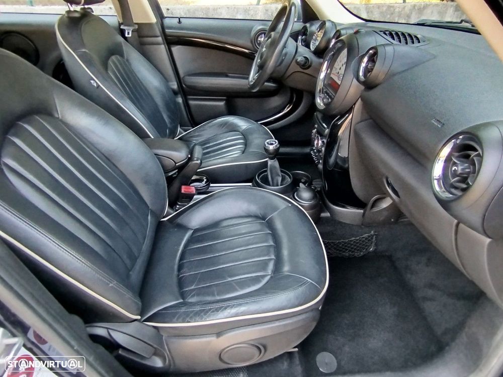 MINI Countryman Cooper D - 17