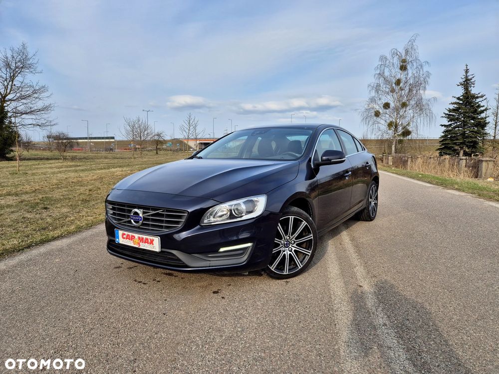 Volvo S60 D2 Momentum - 1