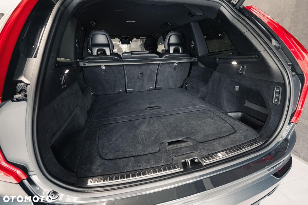 Volvo XC 90 D5 AWD R-Design - 38