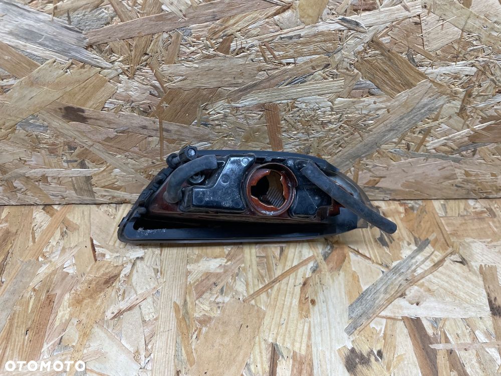 Prawy halogen mercedes ml w163 lift - 2