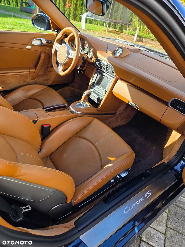 Porsche 911 - 12